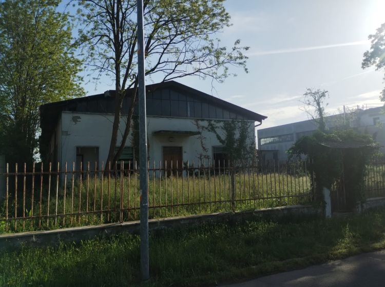 Capannone in vendita, via Siena  24, Dosso del Corso, Mantova
