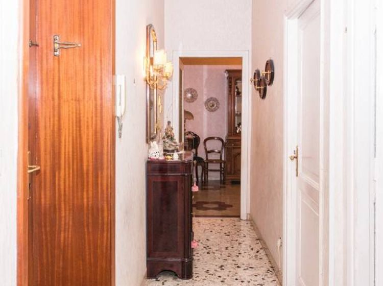 Appartamento di 90 m² con 3 locali in vendita a Roma