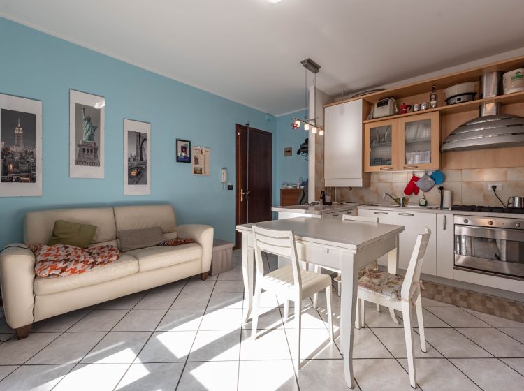 Trilocale in vendita, via Cavour  28, Rio, Ponte San Nicolò