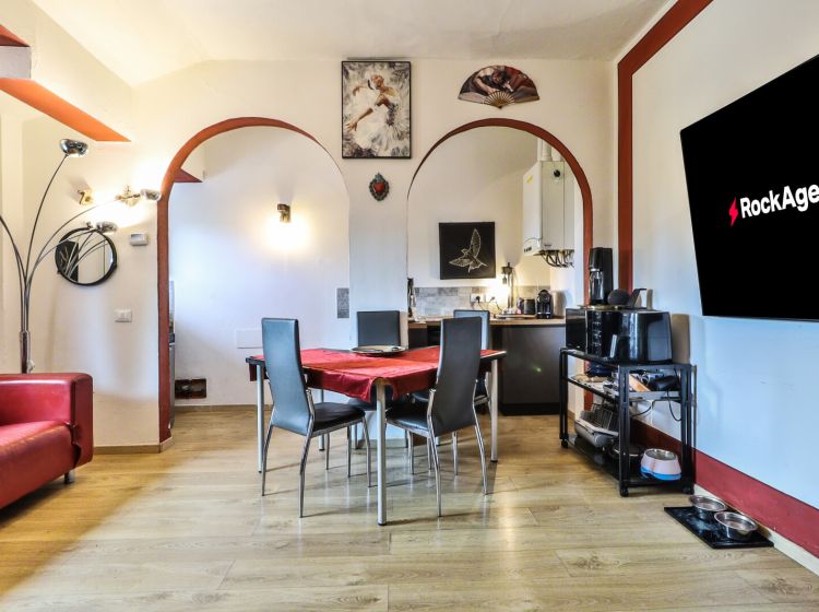 Bilocale in vendita, via del Triumvirato  43, Aeroporto, Bologna