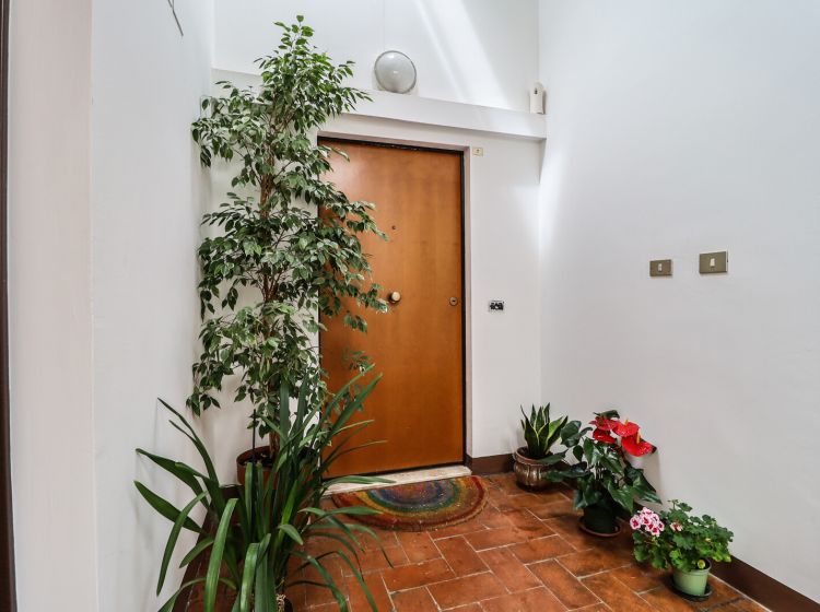 Bilocale in vendita, via del Triumvirato  43, Aeroporto, Bologna