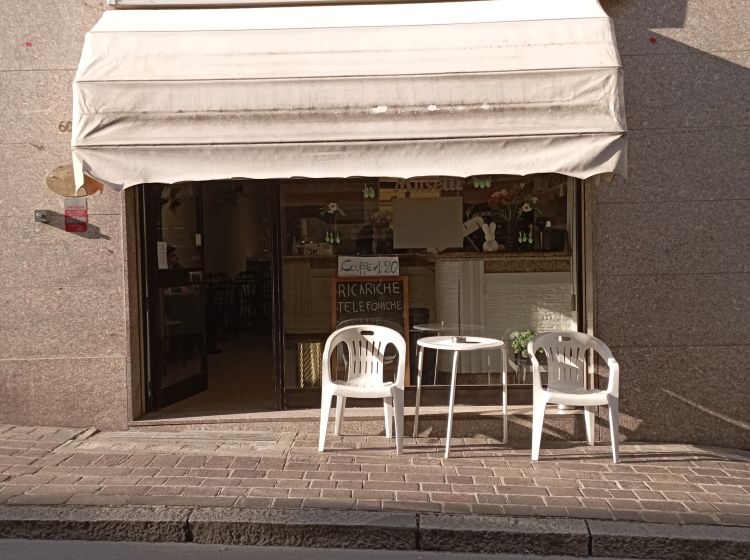 Attività / Licenza in vendita, Corso XXVI Aprile  60, Stradella