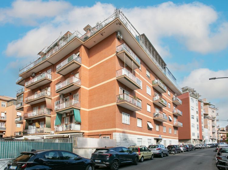 Bilocale in vendita, via degli Irlandesi  9, Portuense, Roma