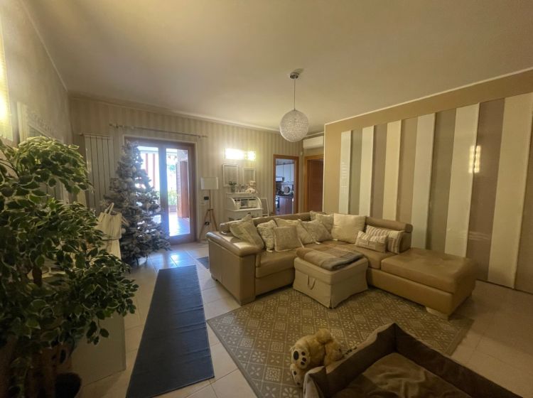 Trilocale in vendita, via San Martino  114, Palma Campania