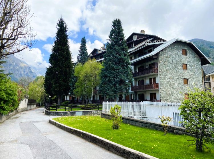 Trilocale in vendita, via Papa Giovanni XXIII 12, Bardonecchia