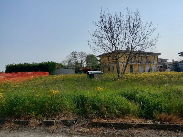 Terreno residenziale in vendita, via Bassa Sabbioni, Castellucchio