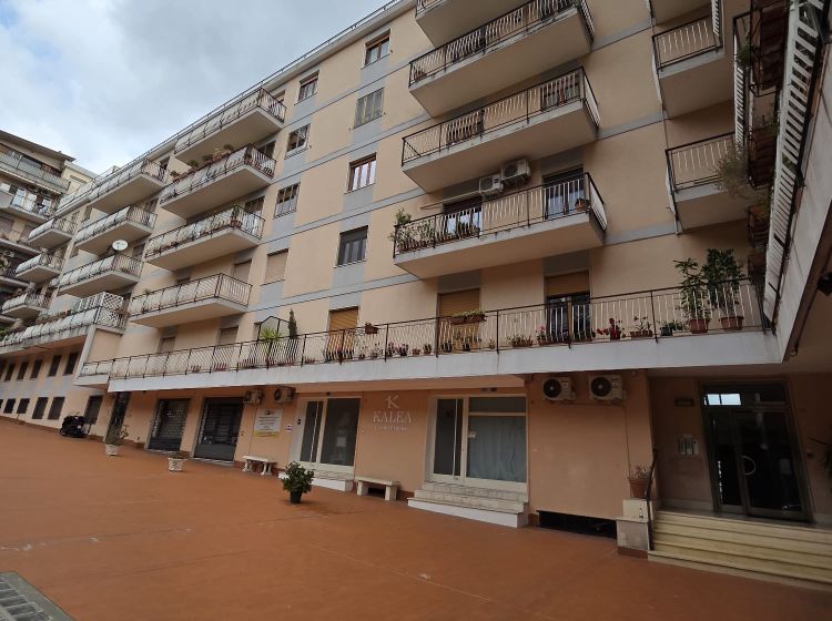 Bilocale in vendita, viale dei Normanni, Centro Storico, Catanzaro