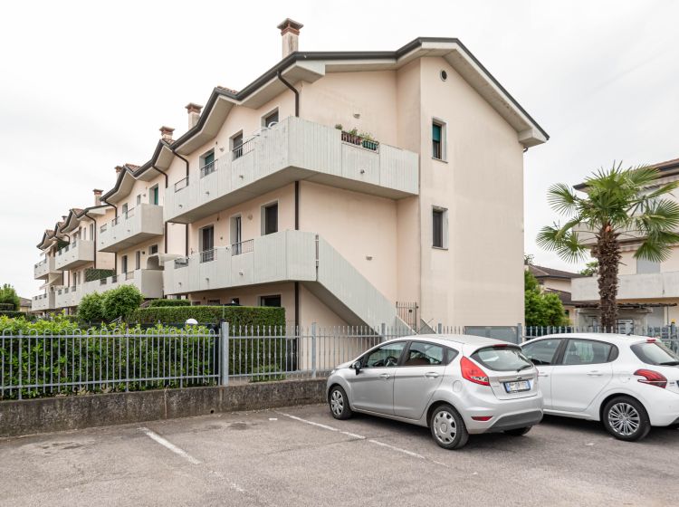 Trilocale in vendita, via Pietro Nenni  32, Ospedaletto Euganeo