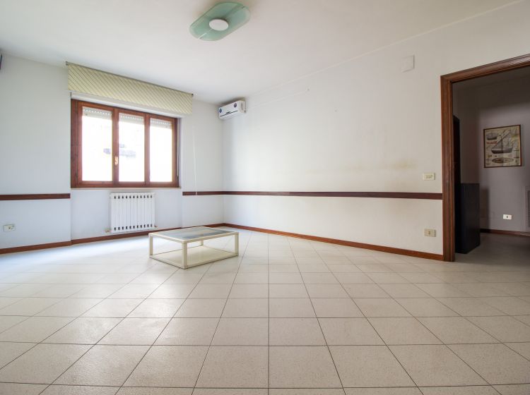 Trilocale in vendita, via Genova  23, Sassari