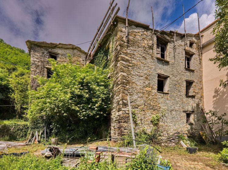 Terratetto unifamiliare in vendita, via Oneto, San Colombano Certenoli
