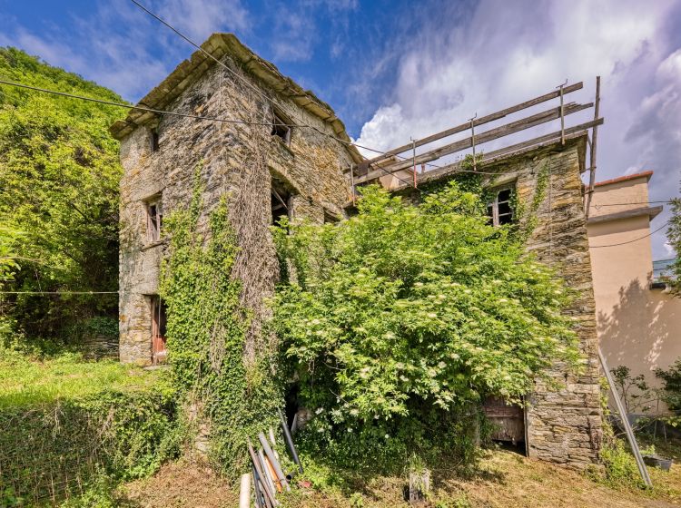 Terratetto unifamiliare in vendita, via Oneto, San Colombano Certenoli