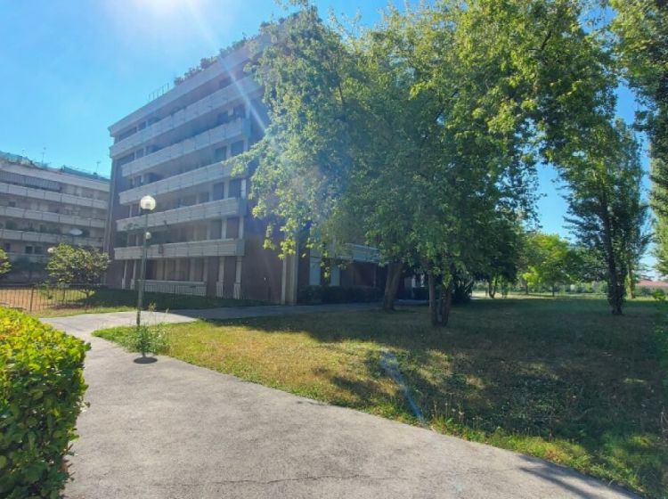 Appartamento in vendita, via Luigi Pellizzo  14, Stanga, Padova