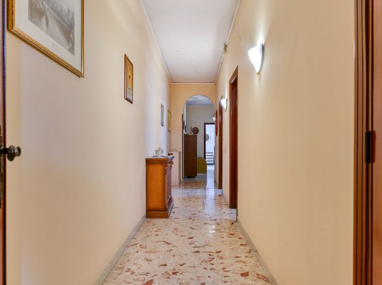 Quadrilocale in vendita, via Roma  25, Poggiomarino