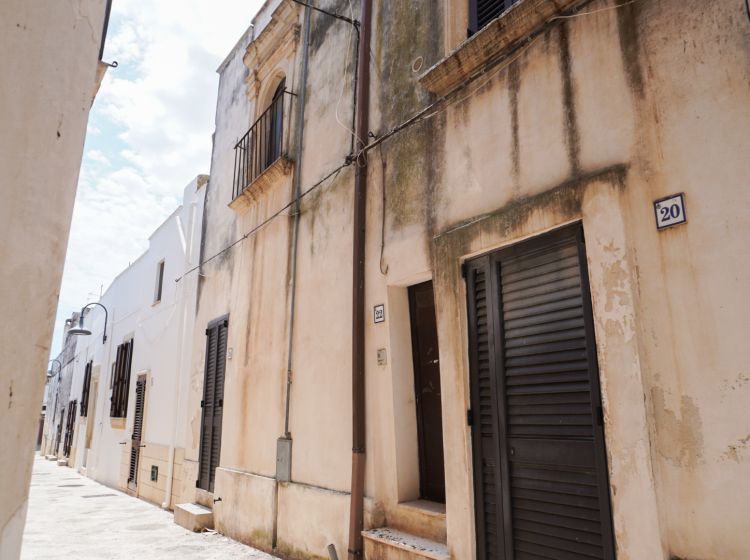 Terratetto unifamiliare in vendita, via Lelio Vincenti, Serrano, Carpignano Salentino