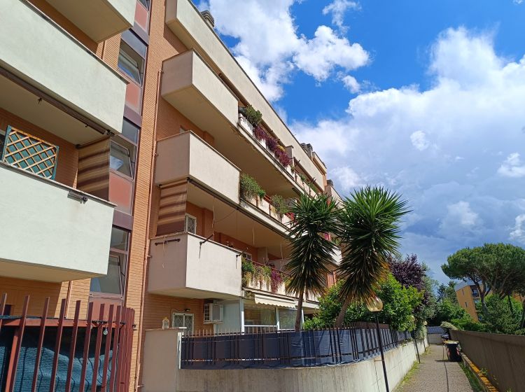 Bilocale in affitto, viale Attilio Bertolucci 105, Settecamini, Roma