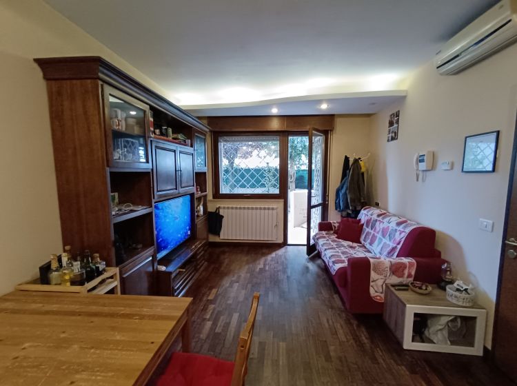 Bilocale in affitto, viale Attilio Bertolucci  105, Settecamini, Roma