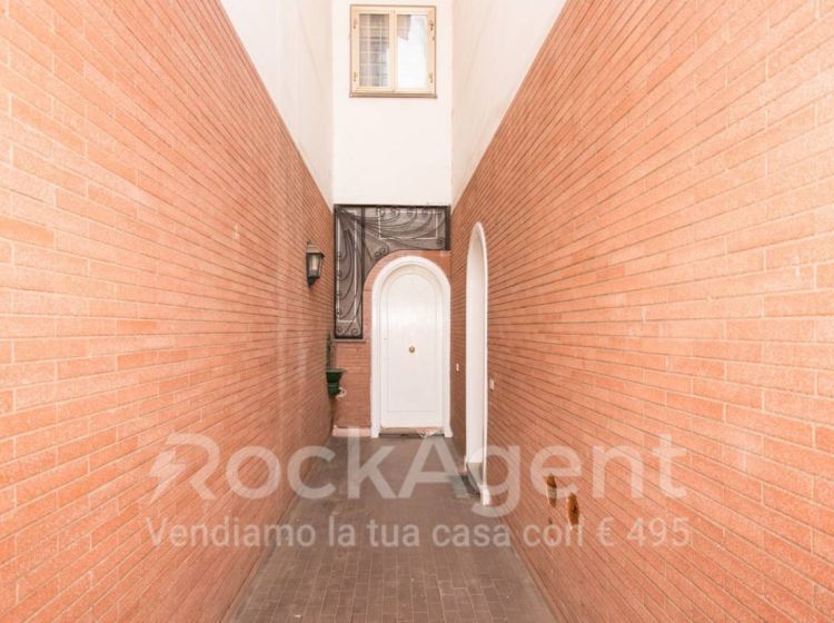 Appartamento in villa in vendita, via Appia Nuova  896, Quarto Miglio, Roma