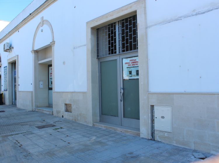 Negozio in affitto, Bar Ristorante Pizzeria via Messapica 6/8, Ugento Paese, Ugento