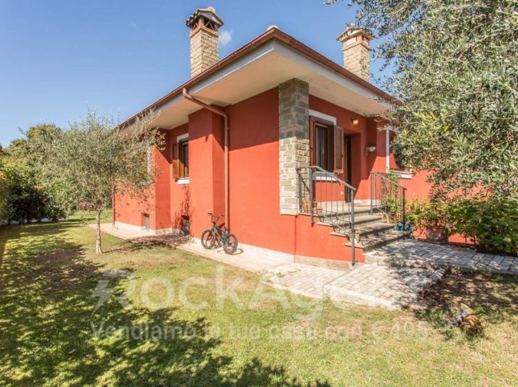 Villa di 185 m² in vendita a Manziana