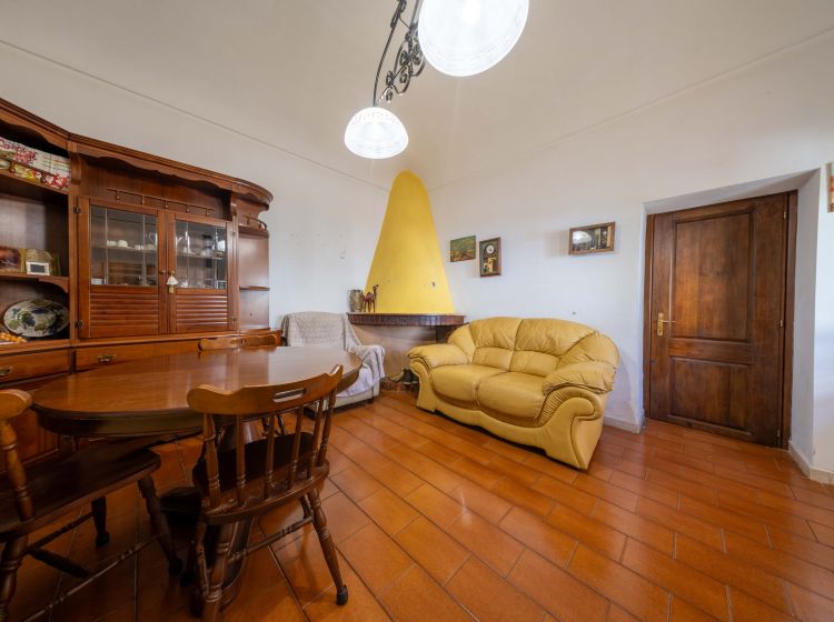 Appartamento in vendita, via C. Battisti  25, Sennori