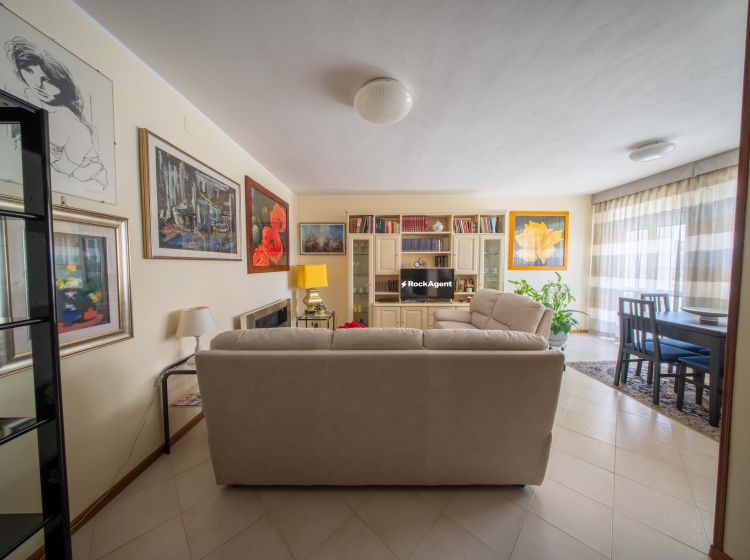 Appartamento in vendita, via Ugo la Malfa  4, Carbonazzi, Sassari