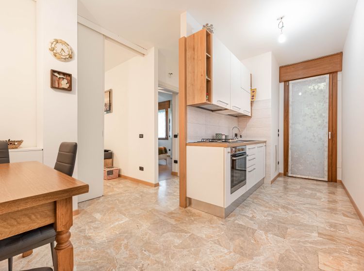 Bilocale in vendita, via Giovanni Pascoli  3d, Guizza, Padova