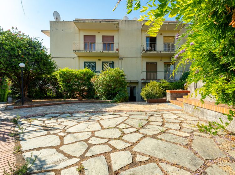 Appartamento in vendita, via Litteri  9, Acitrezza, Aci Castello