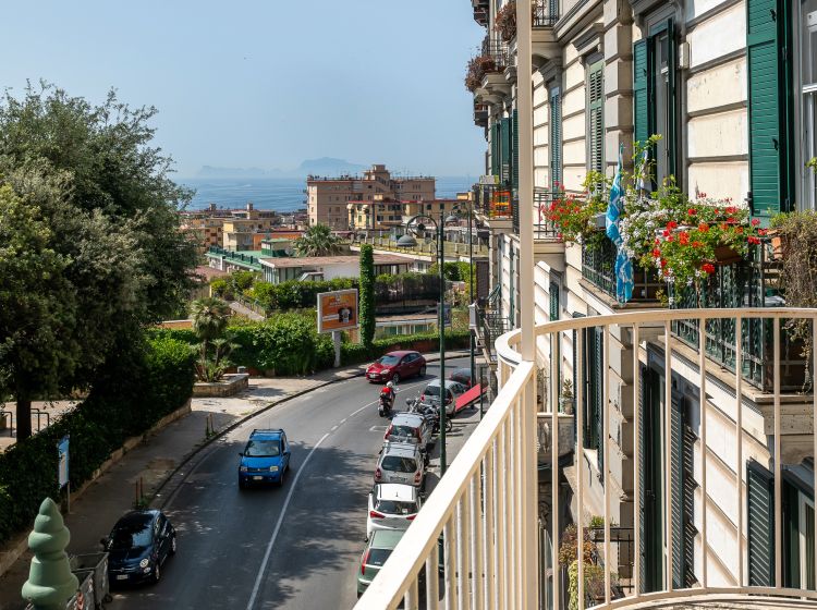 Quadrilocale in vendita, Corso Vittorio Emanuele, Chiaia, Napoli