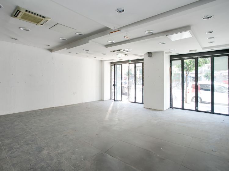 Negozio in affitto, via Tiburtina  545, Monti Tiburtini, Roma