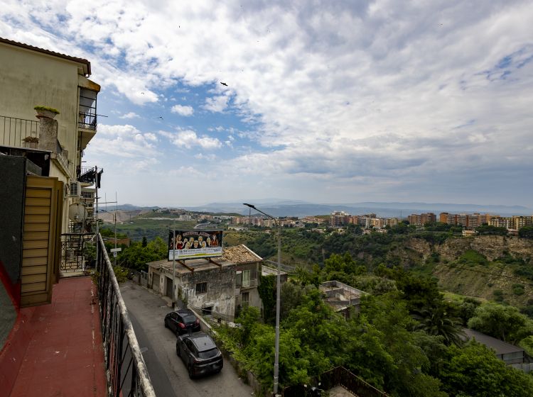Appartamento in vendita, via Carlo V, Centro Storico, Catanzaro