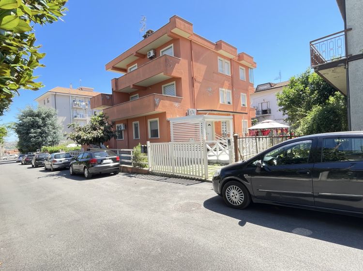 Trilocale in vendita, via Palmiro Togliatti  6, San Martino, Nereto