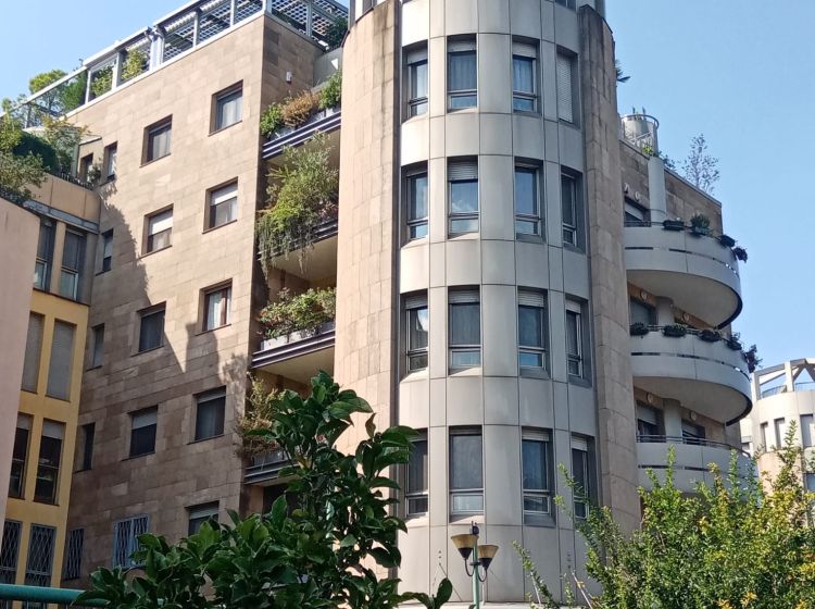 Trilocale in affitto, via Bruxelles, Centro, San Donato Milanese