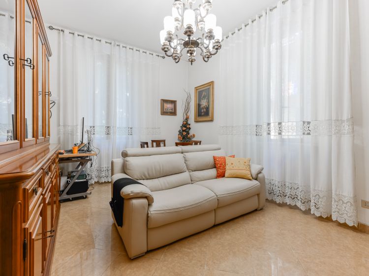 Trilocale in vendita, viale Nazario Sauro  5, Isola, Milano