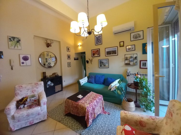 Bilocale in affitto, via Papale  40, Tribunale, Catania