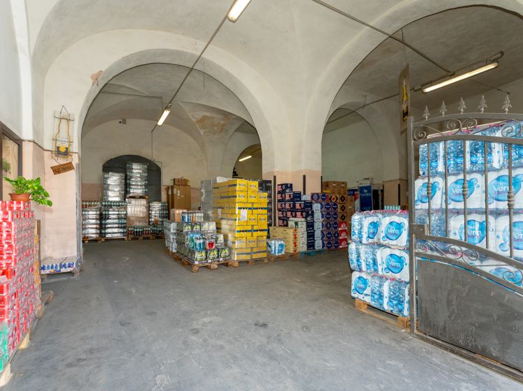 Magazzino o deposito in vendita, Piazza Maravigna  9, Centro Storico, Catania