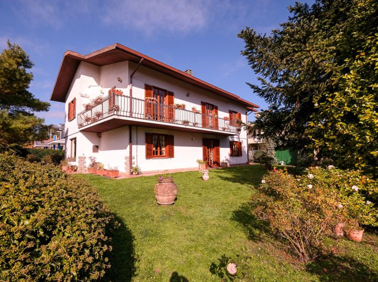 Appartamento in villa in vendita, via 8 Marzo  1, Acquapendente