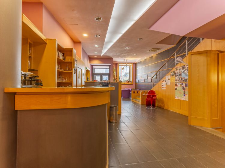 Albergo in vendita, via delle Casupole  6, Trinitapoli