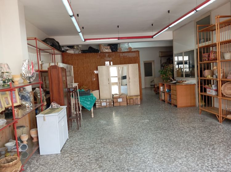 Magazzino o deposito in vendita, via Antonio Gramsci  10, Taviano