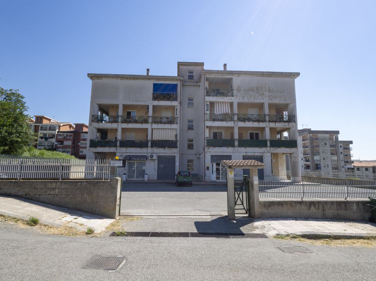 Quadrilocale in vendita, via Monsignor Armando Fares  21, Sala, Catanzaro
