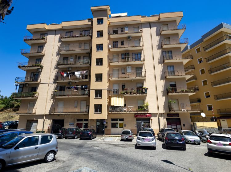 Appartamento in vendita, via Domenico Mottola d'Amato  37, Stadio, Catanzaro