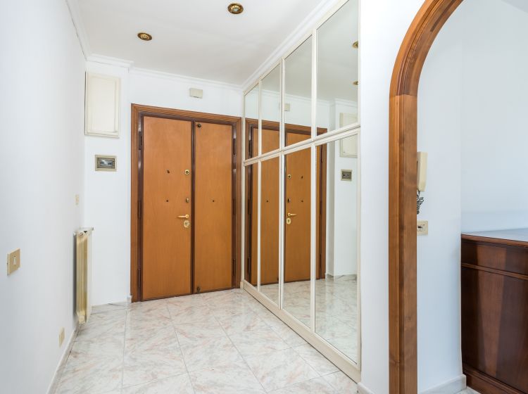 Trilocale in vendita, Piazza dei Navigatori  8, Navigatori, Roma