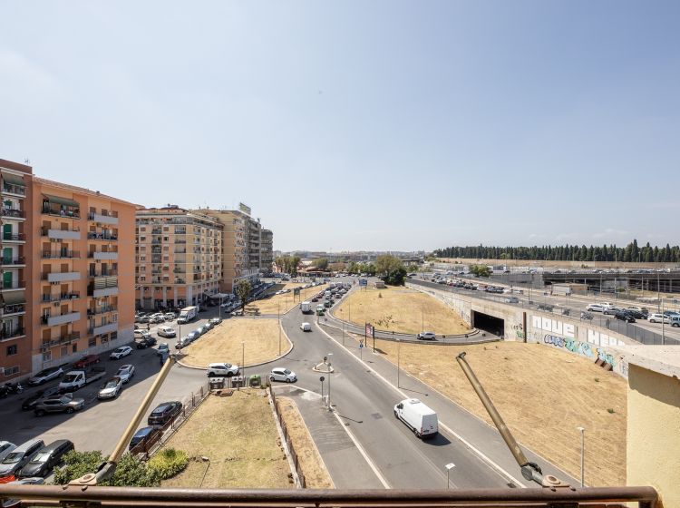 Trilocale in vendita, via Camesena  25, Pietralata, Roma