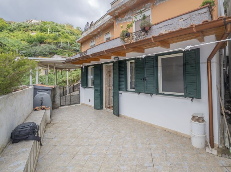 Bilocale in vendita, via degli Amici, Gazzi, Messina