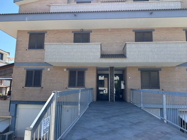 Bilocale in vendita, via Levante, San Martino Bassa, Città Sant&#039;angelo