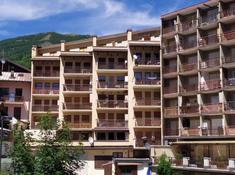 Bilocale in affitto, via G. F. Medail 22, Bardonecchia