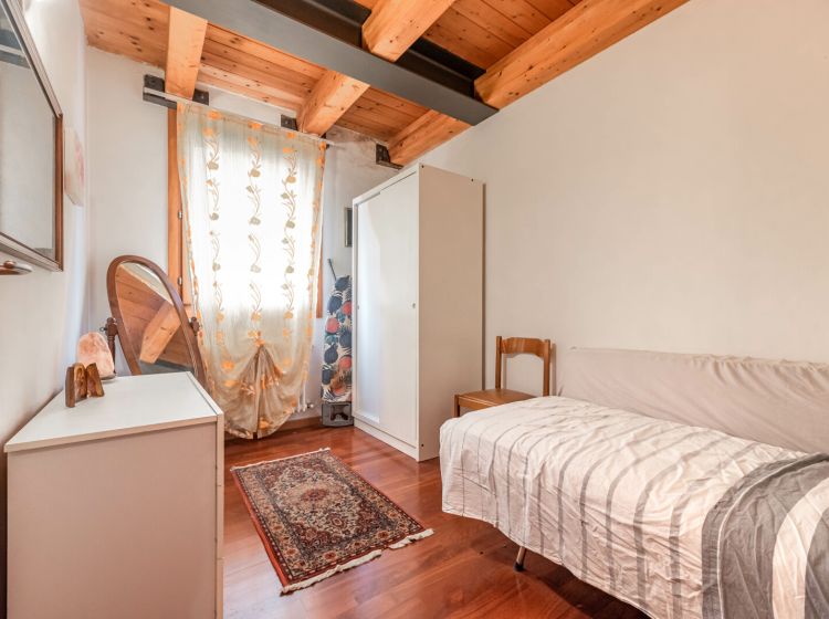 Trilocale in vendita, via Carlo Urbani  32, Piove Di Sacco