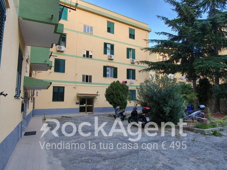 Quadrilocale in vendita, Traversa Antonio Greco 2, Catanzaro