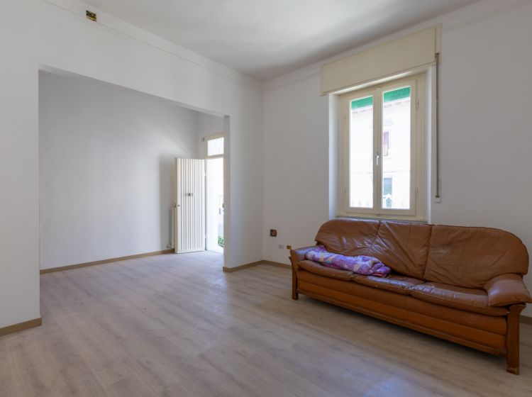 Quadrilocale in vendita, via dei Pelaghi  47, Periferia est, Livorno