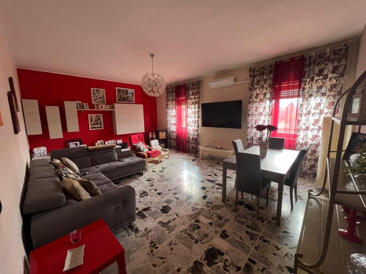 Trilocale in vendita, viale Vincenzo de Filippis 24, De Filippis, Catanzaro