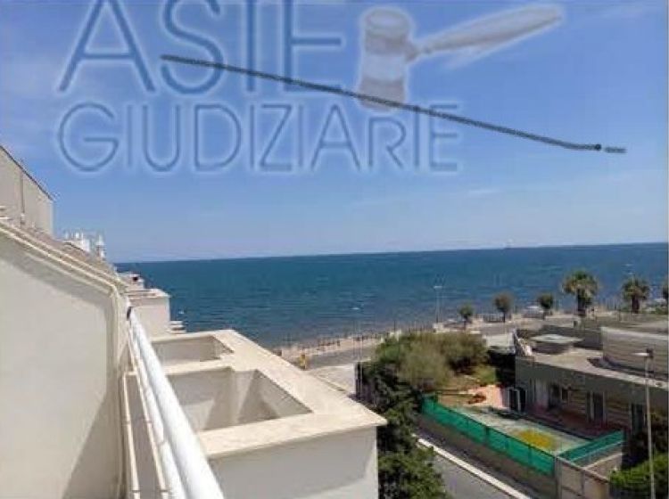 Quadrilocale in vendita, Lungomare Ugo Lorusso 47, Palese, Bari